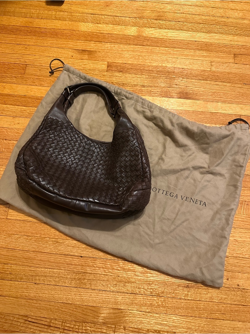 Nappa Intrecciato Medium Campana Hobo